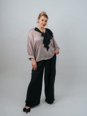 Compleu chic cu un design modern