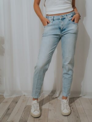 Blugi mom-fit bleu deschis